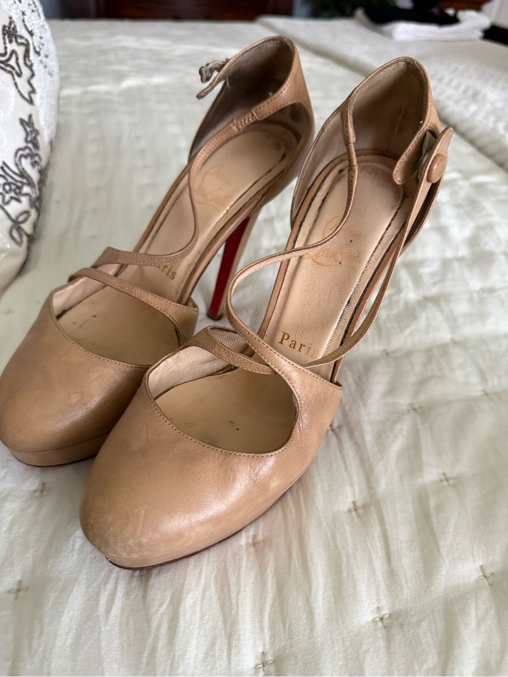 Christian Louboutin Beige Leather Ankle-Strap Heels with Red Soles - Picture 4 of 8